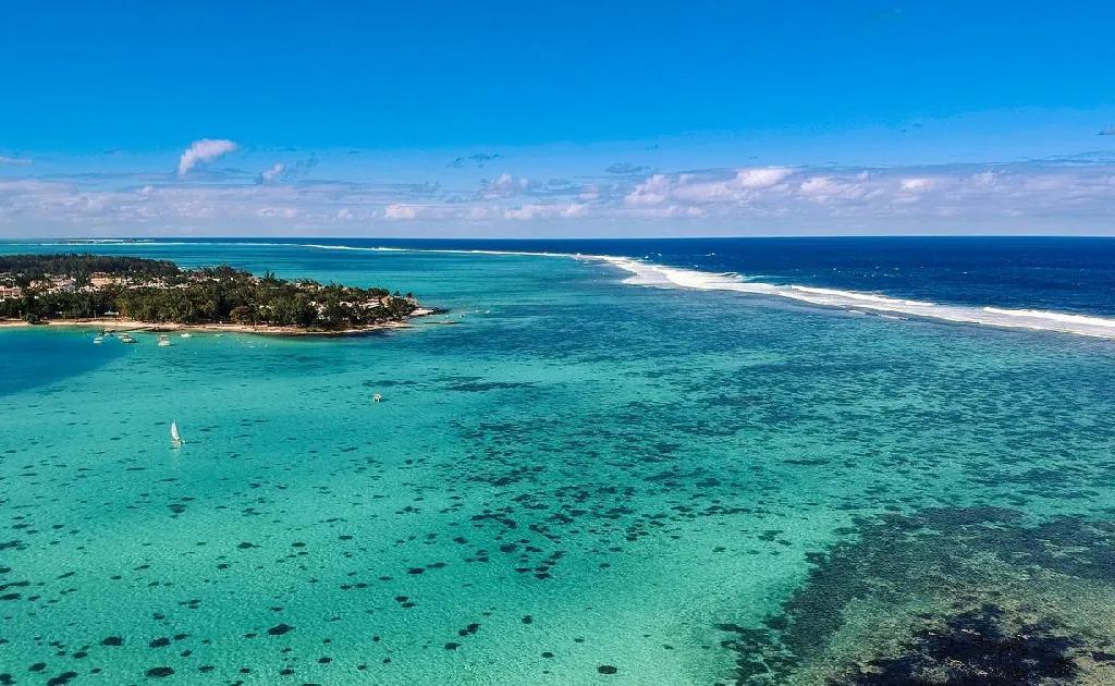 Unforgettable 6-Day Mauritius Escape: Luxury, Adventure & Natural Wonders for Two! photo 2